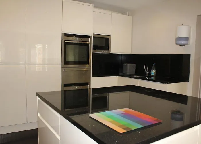 Top-Rated Hotels in Olney for a Cozy Getaway