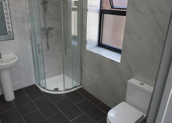 Best Cheap Hotels in Southall, London