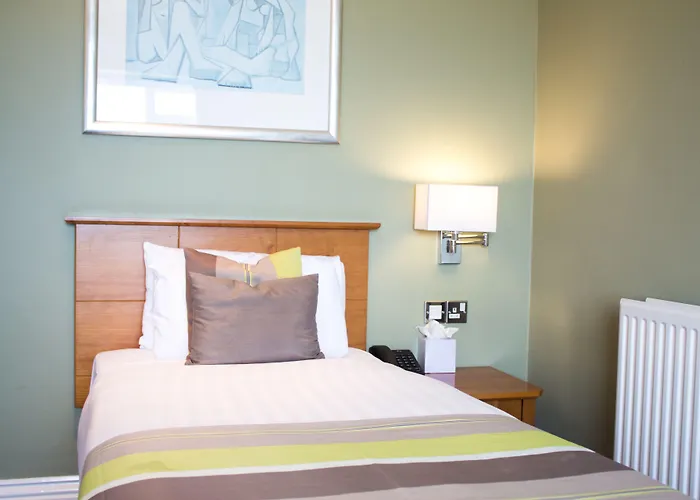 Top-Tier 5 Star Hotels in Poole Sandbanks